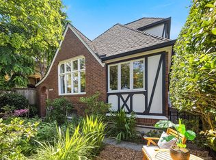 2217 Bigelow Ave N, Seattle, WA
