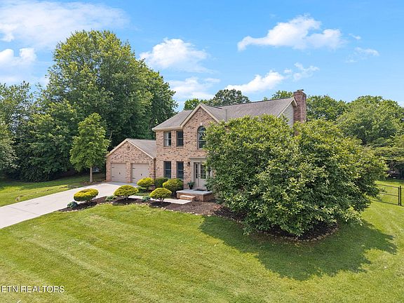 2nd image of 931 Sugarwood Dr