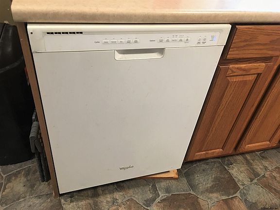 4th image of 82 Prospect St