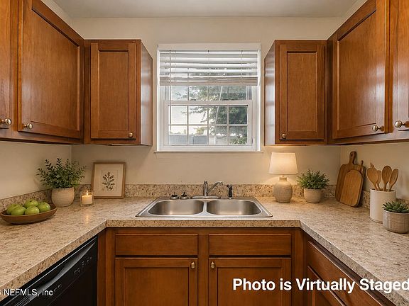 3rd image of 5059 FRENCH Street