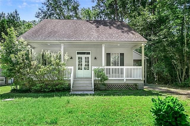 1st image of 70454 Courtano Dr