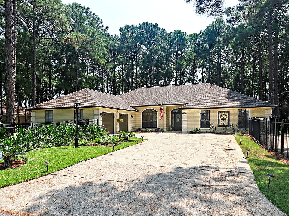 1st image of 145 Bayshore Dr