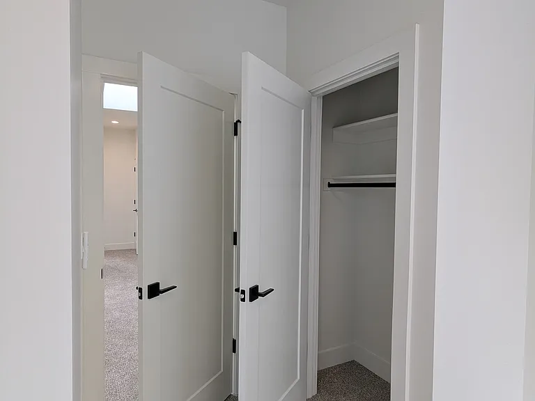 5041 SE King Rd #B — Photo 13