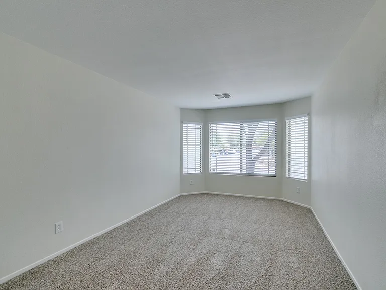 6763 Bison Creek St — Photo 5