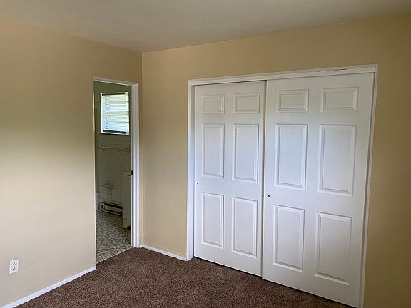 5th image of 209 Castellano Dr #8