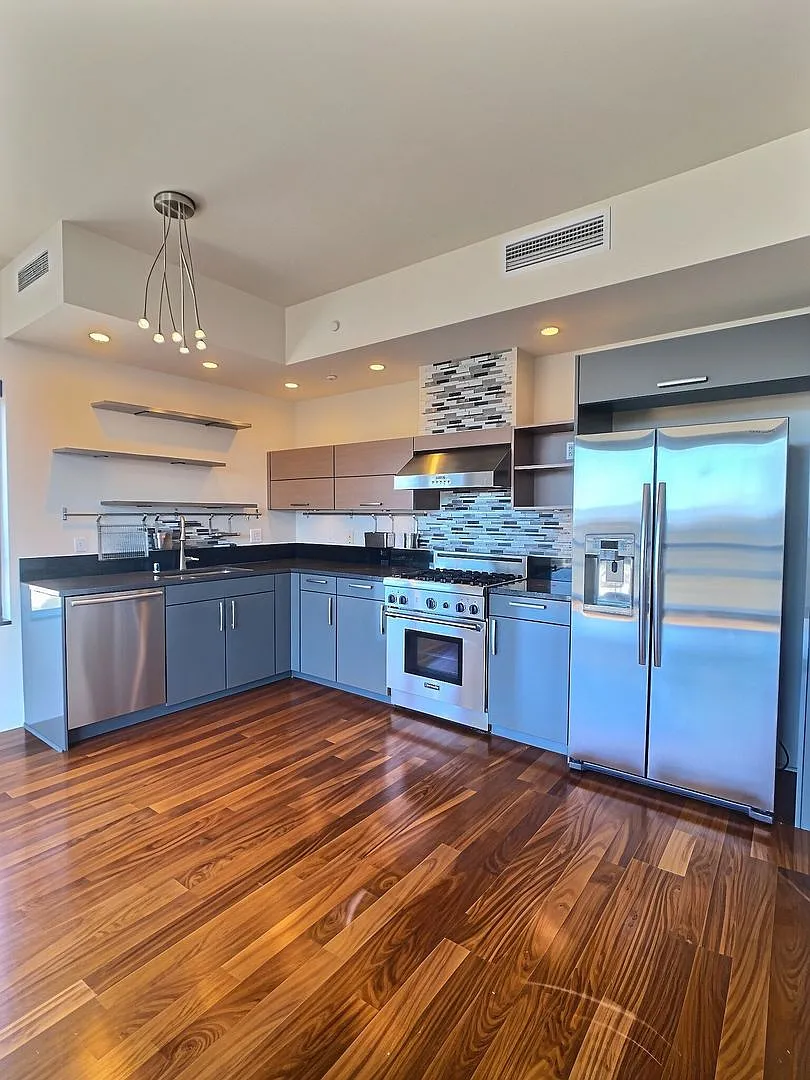 Amazing Views- 2 Bedroom Corner Condo for Rent at The 88 — Photo 4
