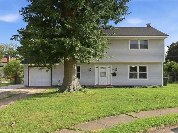 108 Santa Clara Dr, Hampton, VA 23666