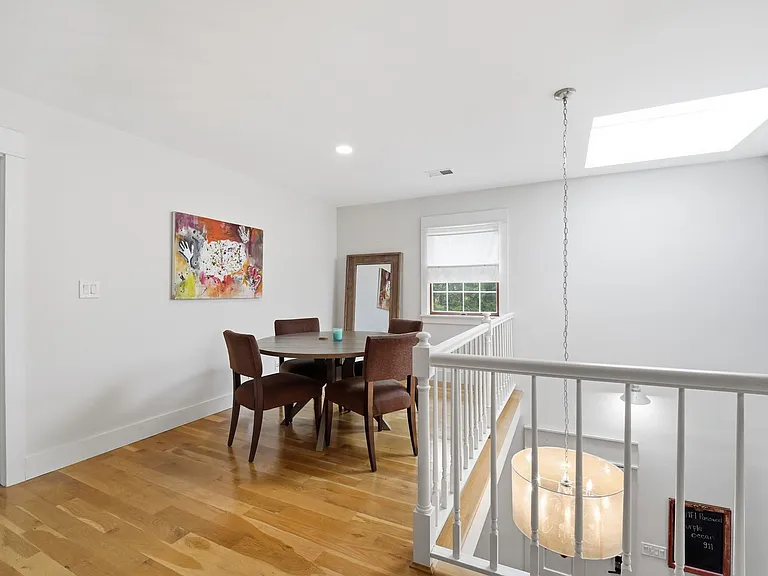 10200 Grandview Rd — Photo 20