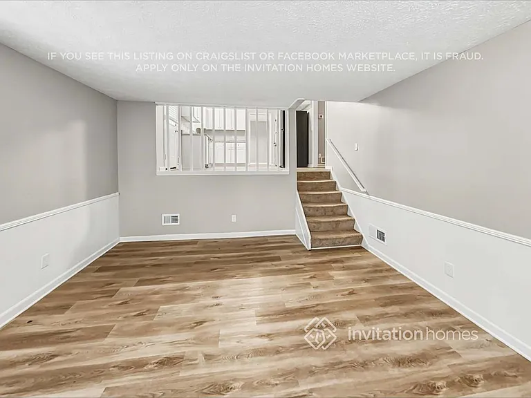 902 Laurel Ct — Photo 8