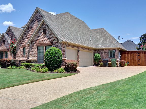 2nd image of 3406 Lake Creek Trl