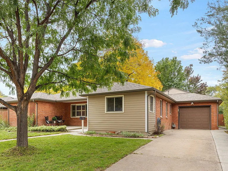 160 Circle Dr — Photo 5