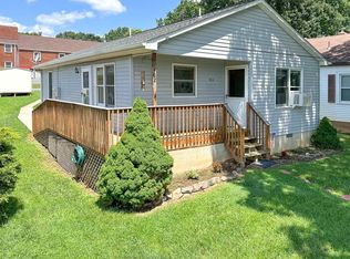 402 F St, Staunton, VA 24401