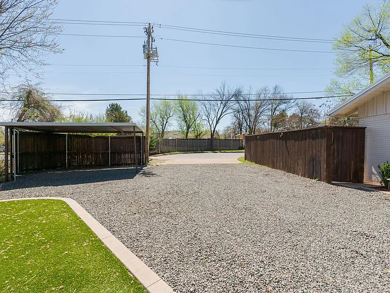 1209 NW 63rd St — Photo 27