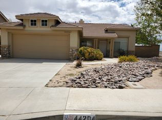 44204 Hampton St, Lancaster, CA 93536