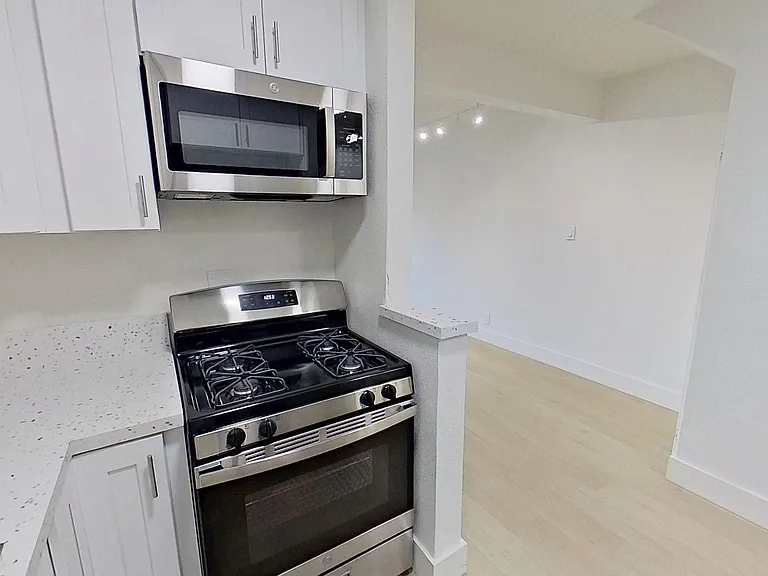443 W Valencia Dr — Photo 11