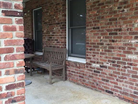5th image of 24 Jerseyville Ave