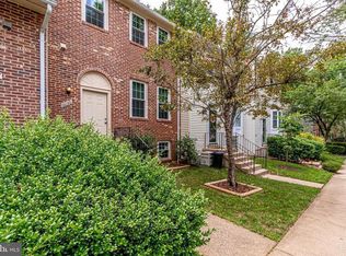 10130 Walnut Wood Ct, Burke, VA 22015