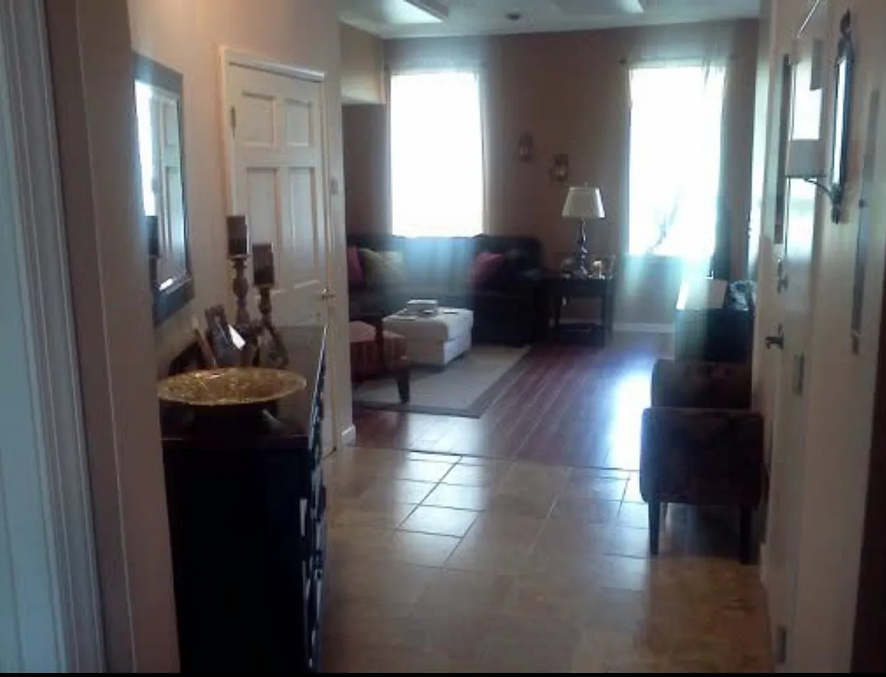 417 N Salina St — Photo 3