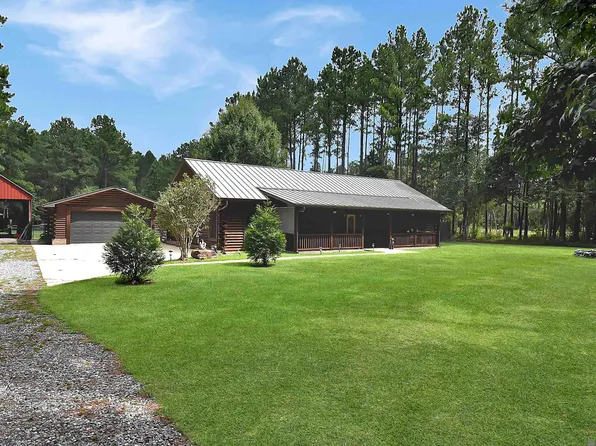 2069 Nesom Rd, Clinton, LA 70722