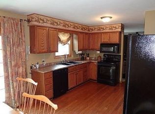 1767 Thomas Dr, East Troy, WI 53120