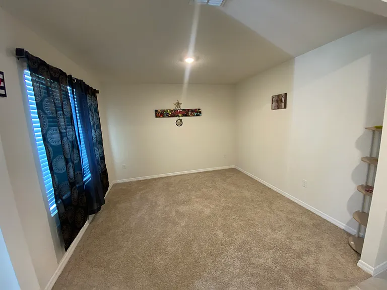 117 Juniper Way — Photo 3