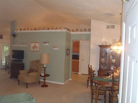 4th image of 3120 Buttercup Ct