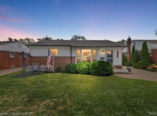 21330 Timberidge St, Saint Clair Shores, MI 48082