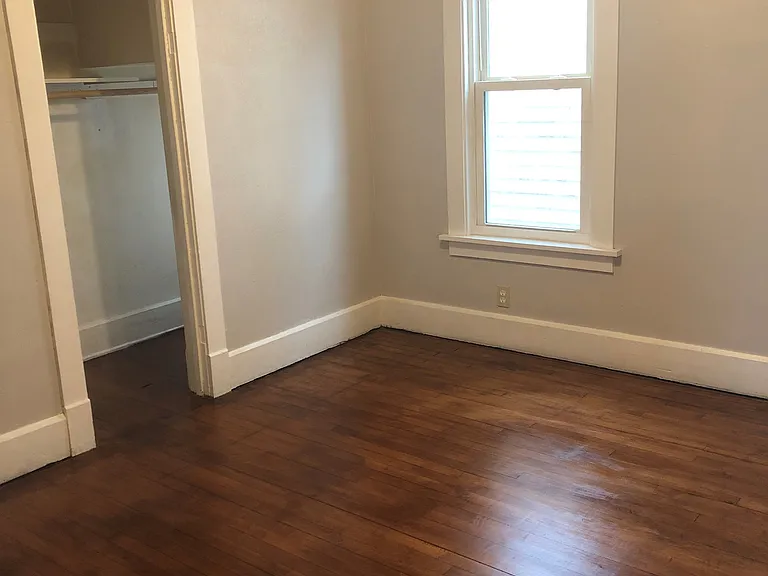 703 Chicago St — Photo 5
