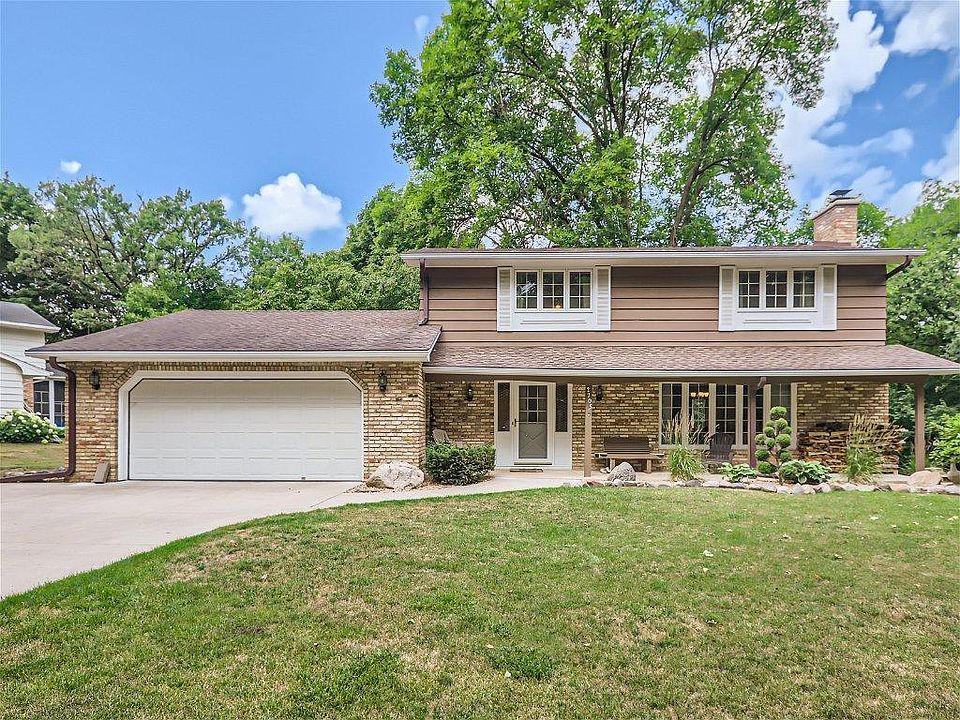 1st image of 2705 Urbandale Ln N