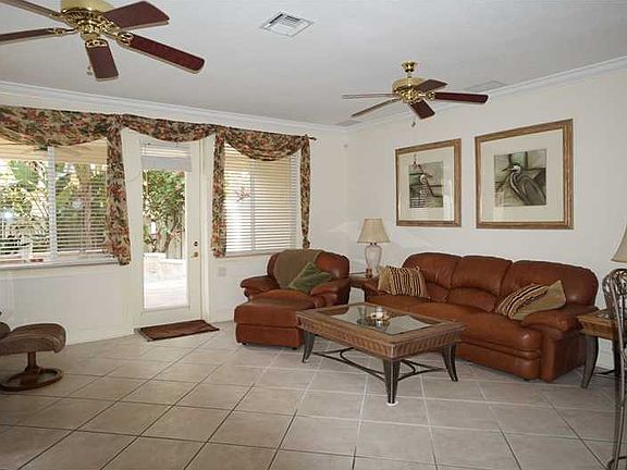 4th image of 4545 Bougainvilla Dr
