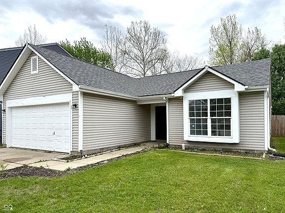 3rd image of 6027 Lakeside Manor Ave