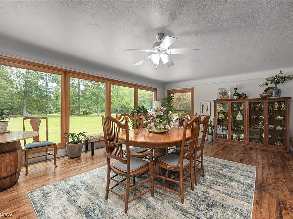 3429 Valley Pkwy, North Royalton, OH 44133 Zillow