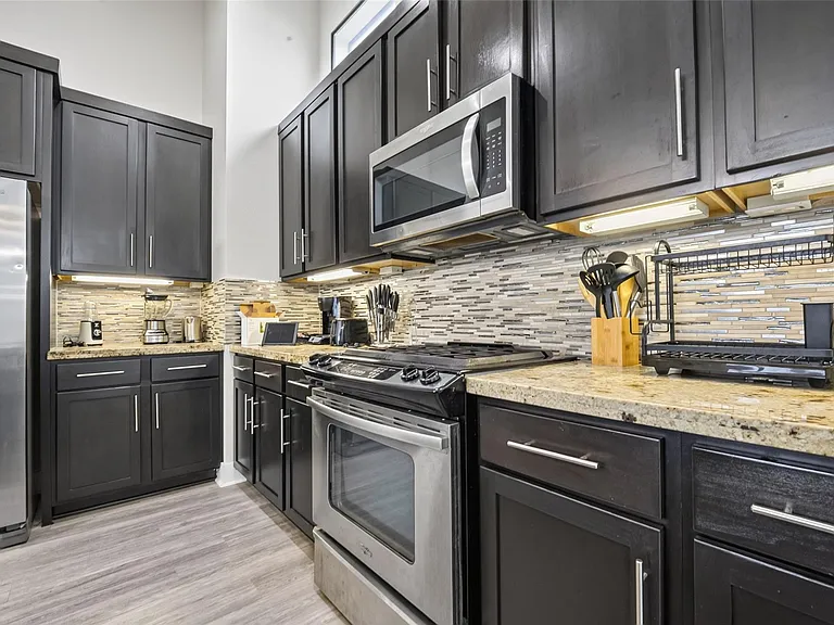 4104 Marina St — Photo 18