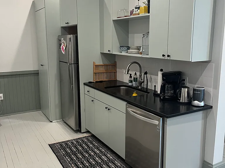 1817 Bull St — Photo 11