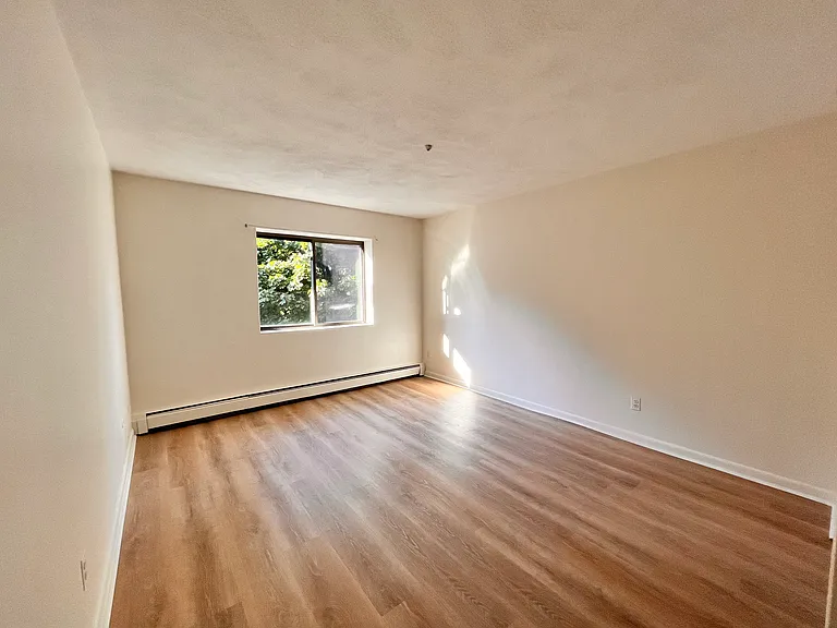 100 Grandview Ave #3B — Photo 7