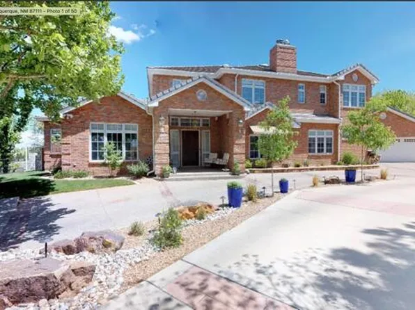 11817 Baccarat Ln NE, Albuquerque, NM 87111