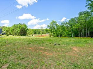 1852 Soules Chapel Rd N, Cunningham, TN 37052