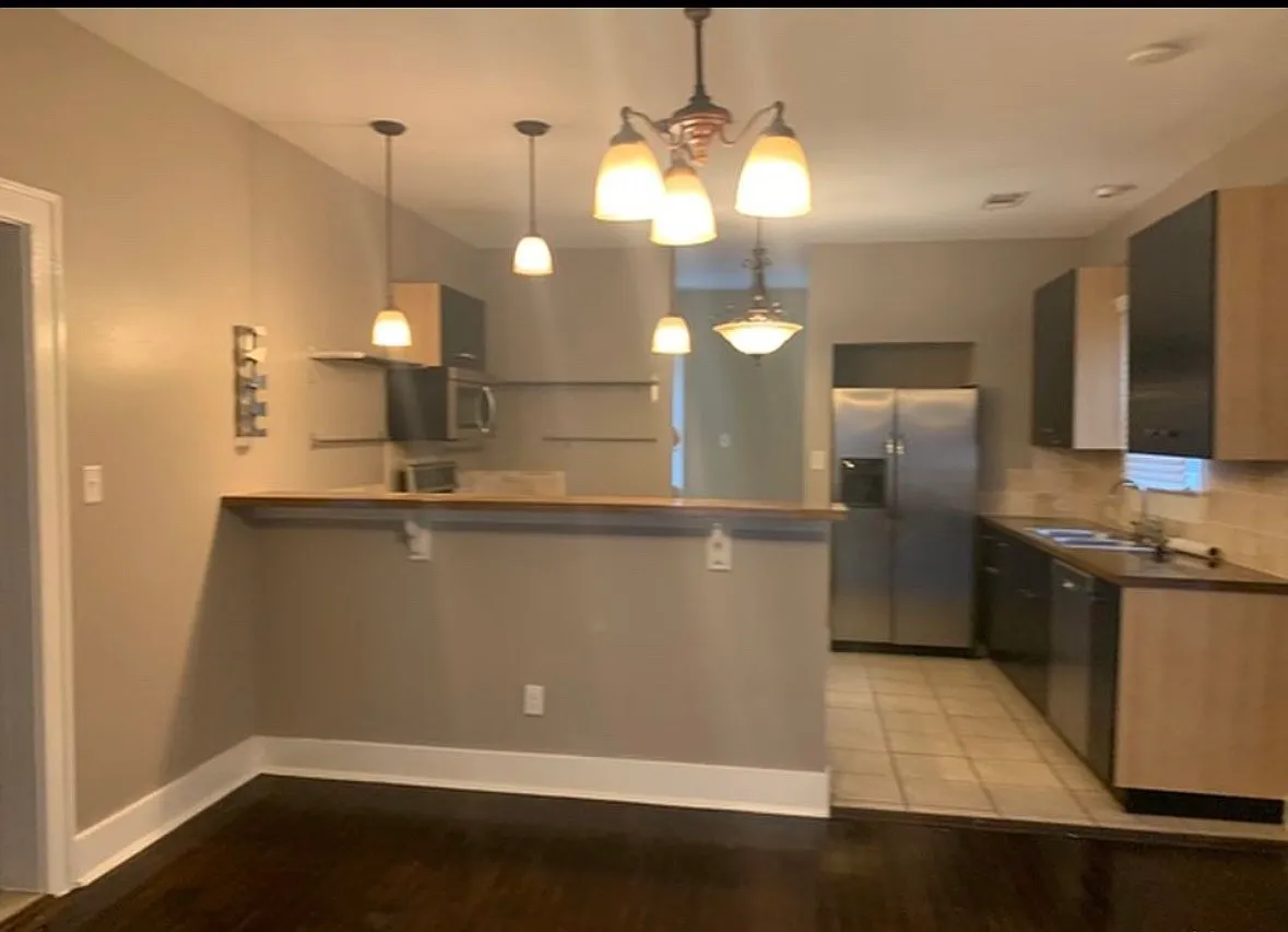 2 bed, 1207 sqft, $1,895 — Photo 4