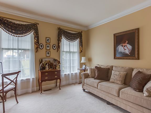 5th image of 8409 W Hildy Ct
