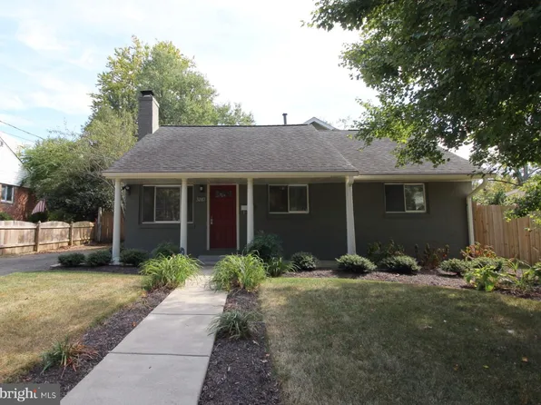 3287 Annandale Rd, Falls Church, VA 22042