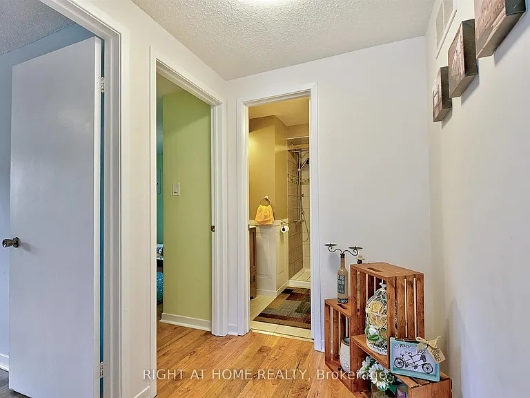 4224 Trapper Cres — Photo 10