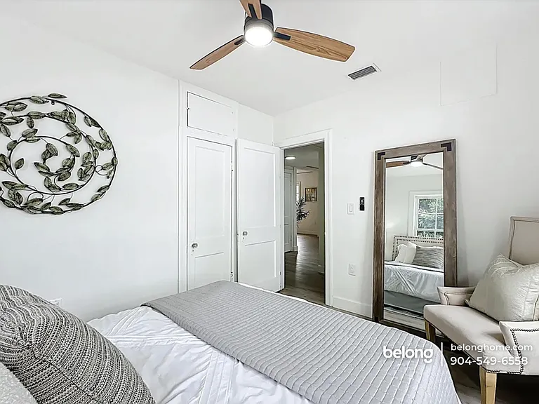 2057 Southampton Rd — Photo 13