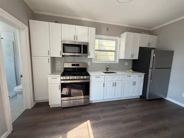 813 12th St Floor 2, Union City, NJ 07087