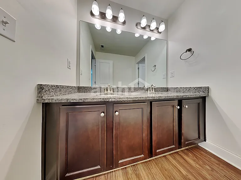 2050 Brook Enclave Trl — Photo 22