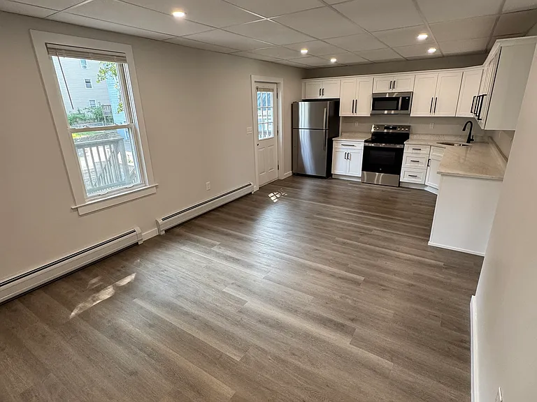125 Middle St #2 — Photo 10