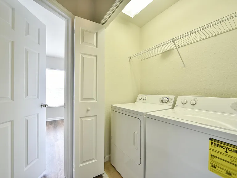 4490 SW 49th Ave — Photo 15