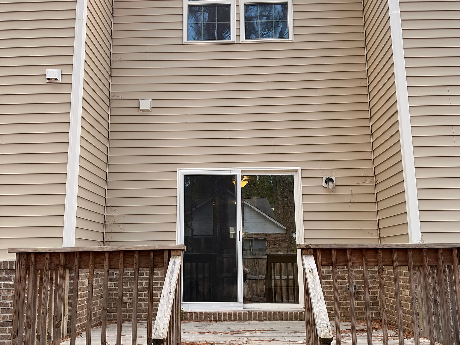 3 bed, 2.5 bath, 1750 sqft, $1,800 — Photo 3