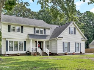 904 Pine Valley Rd, Jacksonville, NC 28546