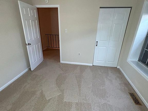 3rd image of 941 S Rolfe St #1