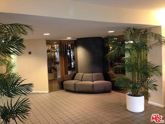3rd image of 8530 Holloway Dr APT 110